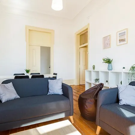 아파트 4br - Excellent Location - New Mattresses! 리스본