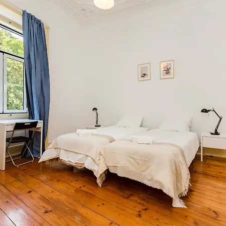 4br - Excellent Location - New Mattresses! Appartement